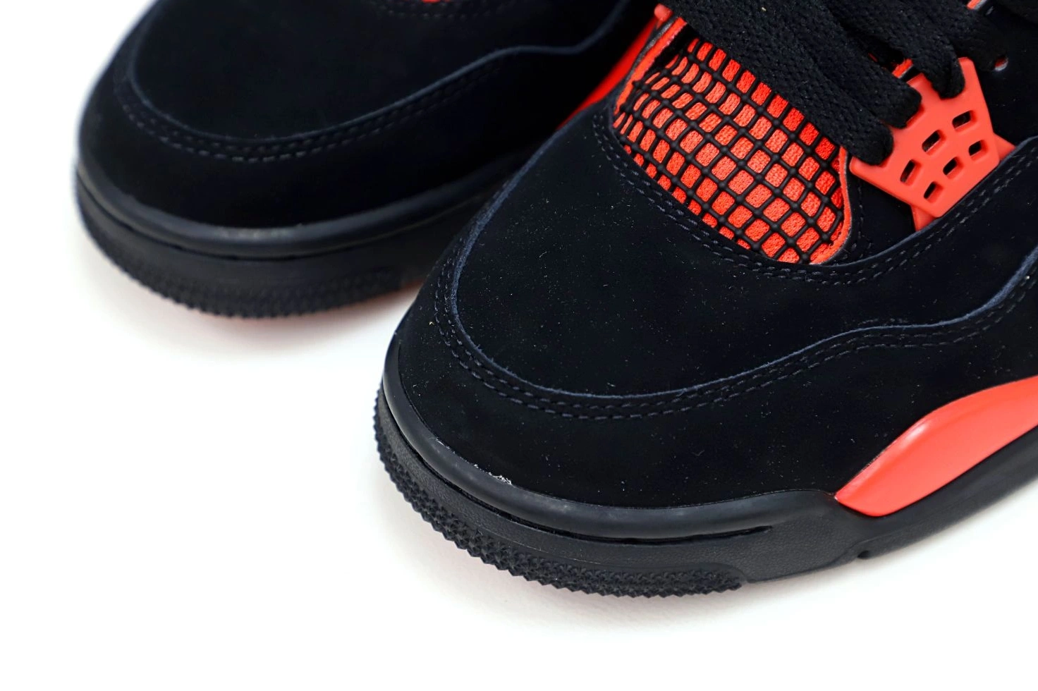 AIR JORDAN 'RED RETRO 4 THUNDER' 1229